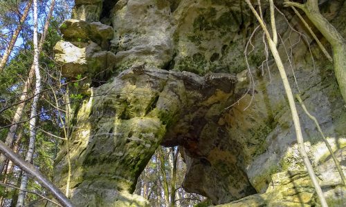 Skalní okno u Strážiště